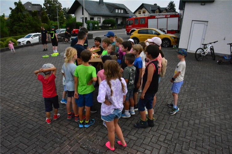 Spannender Ferientag bei der Freiwilligen Feuerwehr Kottenheim mit 29 Kindern