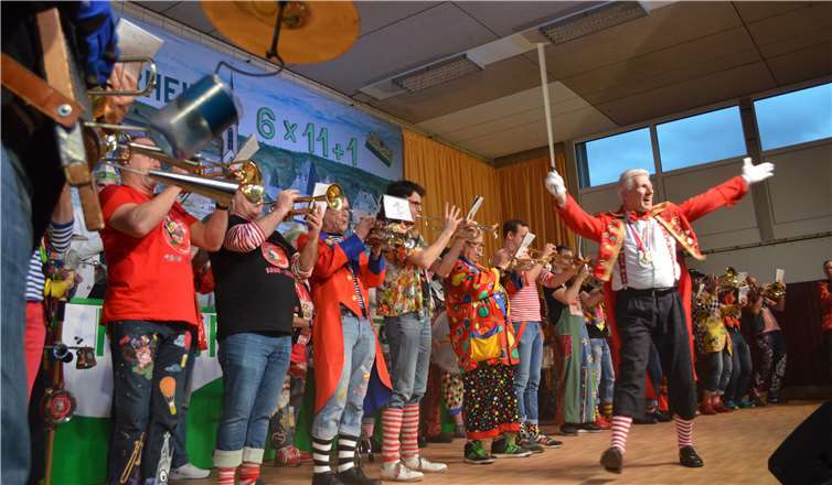 Abschied von der Wölle Bühne: Es war der wohl letzte Auftritt der legendären Panikorchester im Hafenort.