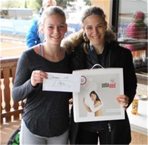 Abschiedserfolg von Moritz Nonnenkamps Schützling Lisa Philippsen (links): 3. Platz in der Nebenrunde.