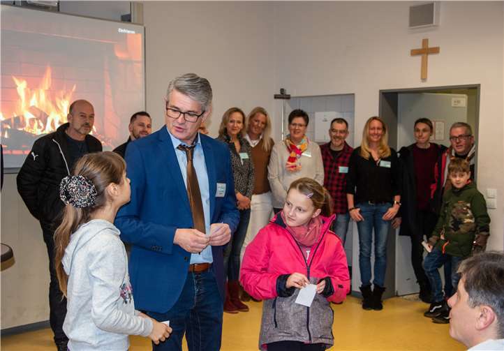 Abschließend stellte das Schulleitungsteam fest: „Zahlreiche Gäste haben unseren Tag der offenen Tür genutzt, und alle haben dazu beigetragen, dass ein besonderer Tag mit viel Flair und familiärer Atmosphäre daraus wurde.“