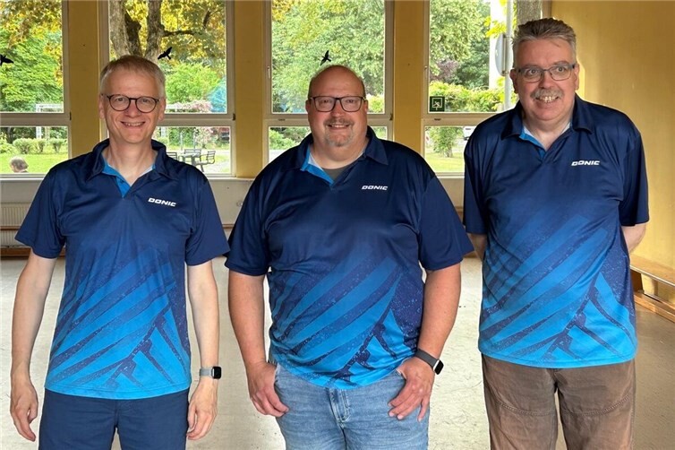 Abteilungsleiter Bernd Ockenfels (Mitte) mit Markus Evertz (rechts) und Bernd Pfeiffer (links) als Stellvertreter.