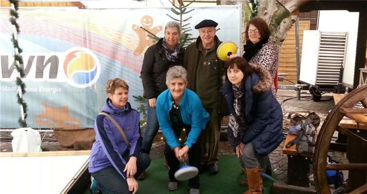 Abwechslung auf der Eisstockbahn beim letzten Training des Jahres. privat