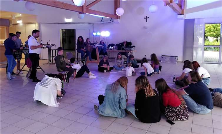 Abwechslungsreiche Spiele und gute Unterhaltung trugen zu einem gelungenen Abend bei.  Foto: privat