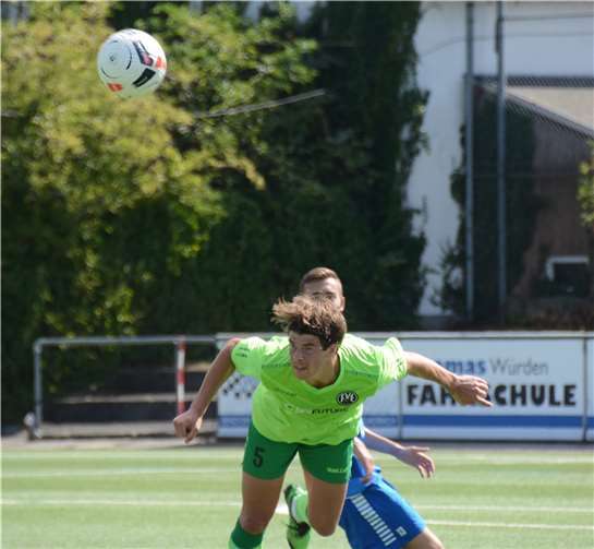 Abwehrchef Thilo Kraemer und seine Mannen müssen in der 3. Runde des Rheinland-Pokals nach Vettelschoss. Foto: privat