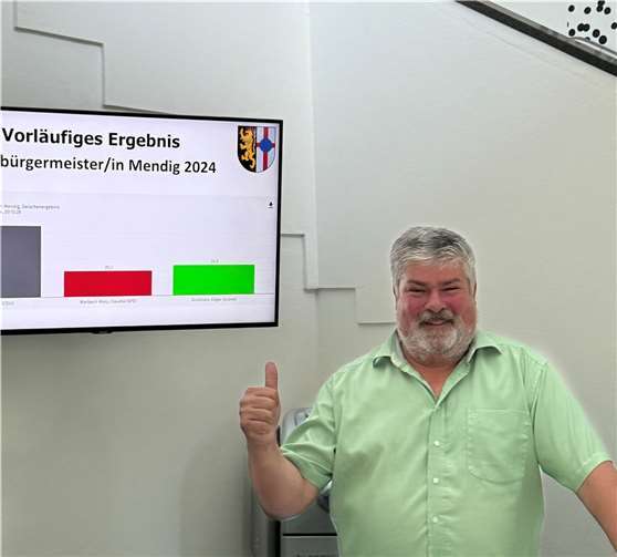Achim Grün setzte sich bei der Wahl zum Stadtbürgermeister von Mendig mit 55,3 Prozent der abgegebenen Stimmen gegen Edgar Girolstein (Grüne, 24,5 Prozent) und Claudia Marbach-Mais (SPD, 20,2 Prozent) durch.  Foto: VG-Verwaltung Mendig