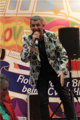 Achim Kölle riss mit viel Power und Charme das Publikum mit.