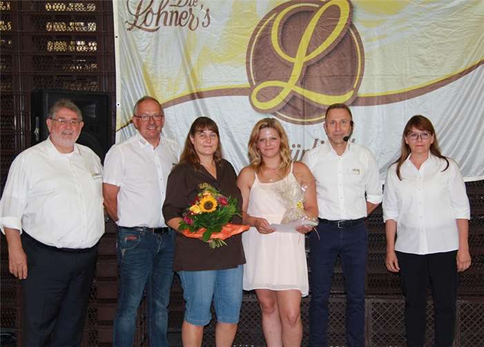 Achim Lohner, Jürgen Lamparter, Fachgeschäftsleitung aus Morbach Sybille Baiser, Prüfungsbeste der Lohner`s Claudine Piette, Helmut Moll, Ellen Lohner.