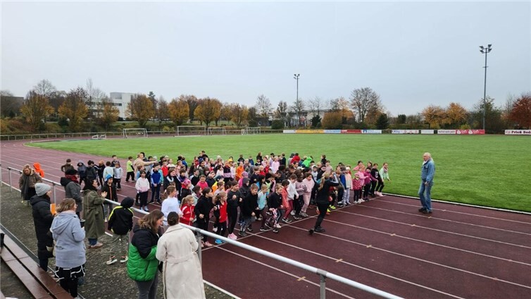 Acht Klassen der Grundschule nahmen bei dem Sportevent teil.  Foto: Christina Osswald-Grün