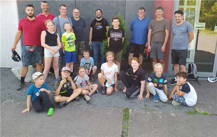 Acht Väter und zwölf Kinder waren mit dabei.  Foto: privat