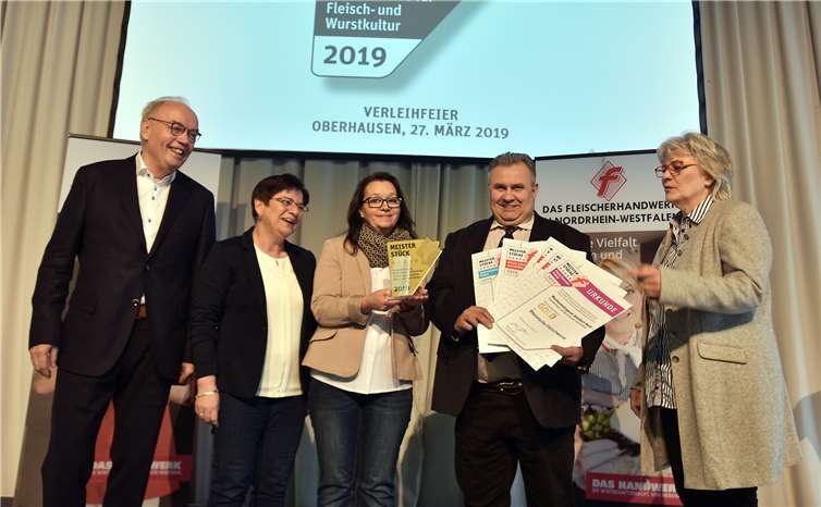 Adalbert Wolf durfte mit drei Medaillen, fünf Urkunden und dem Pokal „Wurststehle“ nach Hause gehen. Copyright: J.Stipke/archivWest2019
