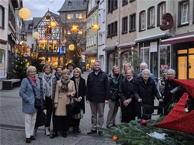 Adventsfeier in weihnachtlicher Atmosphäre.  Foto: Martin Reis