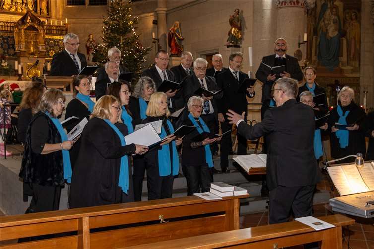 Adventskonzert in der St. Florinus Kirche in Bell.  Foto: Kirchenchor Cäcilia Bell