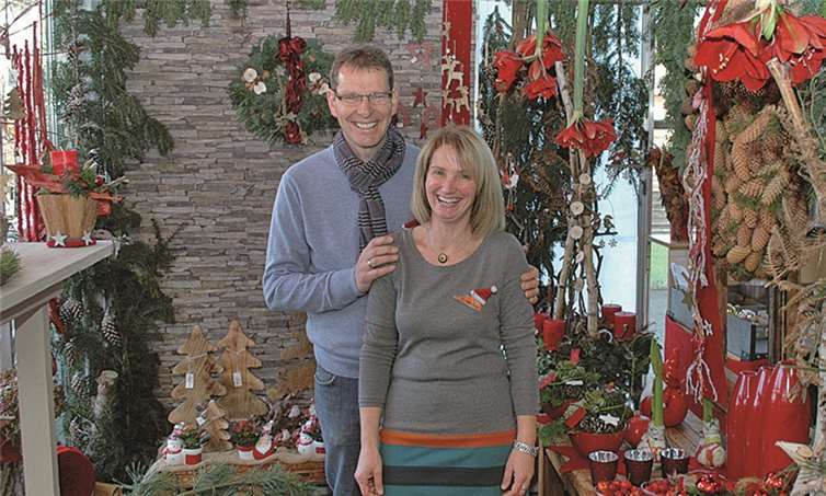 Adventsstimmung mit roten Farbtönen: Norbert und Christa Hammer. BL