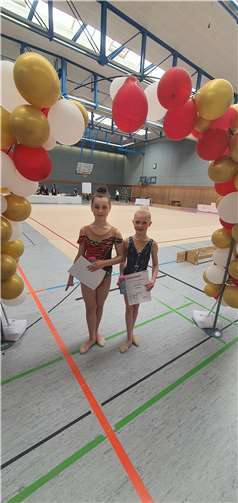 Agatha Frasch (li.) und Jana Janzen. Foto: Olga Lukyanova