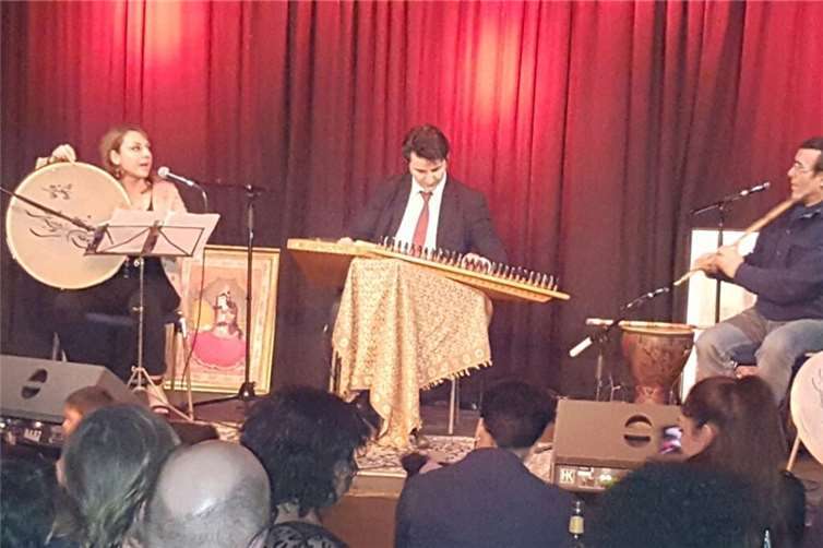 Ahmad Anousheh, Erfan Barooghi und Hedieh Anousheh aus Köln begeisterten mit persischen Klängen. privat