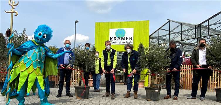Ahrvin begrüßte die Gäste bei der Wiedereröffnung. Foto: Kramer Garten und Ambiente GbR