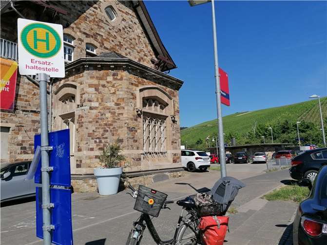 Ahrweiler Bahnhof für Bus, Bahn und SEV. Foto: privat