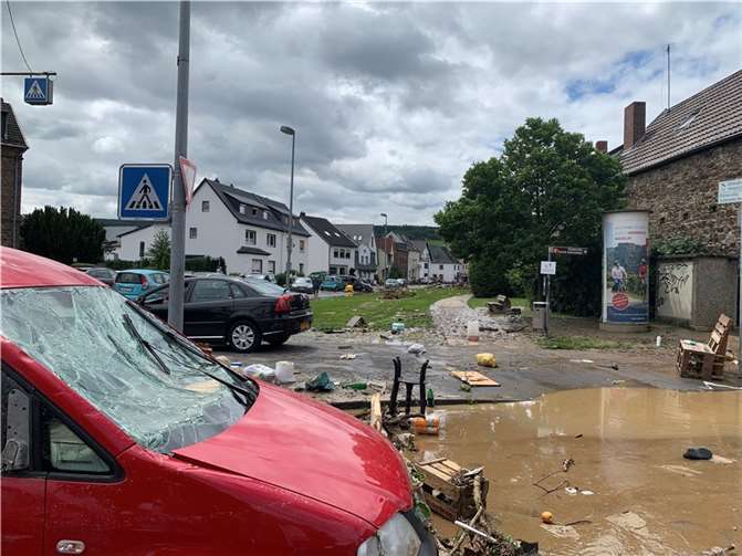 Ahrweiler am Morgen nach der Flut  Foto: ROB