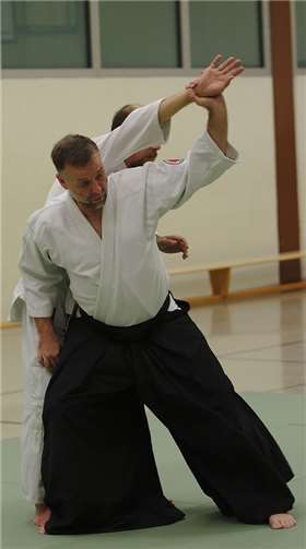 Aikido-Lehrer Roland Kötter ist Träger des 3. Dan. Fotos: privat