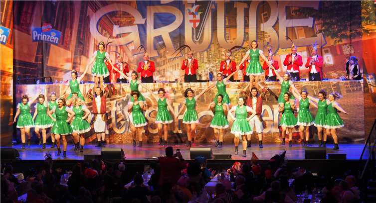 Akrobatische Höchstleistungen wurden präsentiert. Fotos: HH