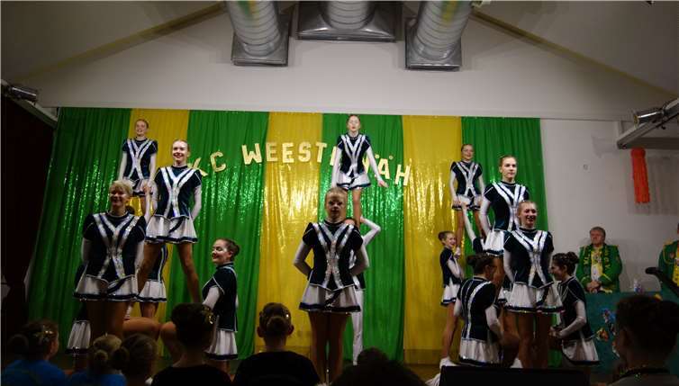 Akrobatische Höchstleistungengehörten zu den Auftritten dazu.