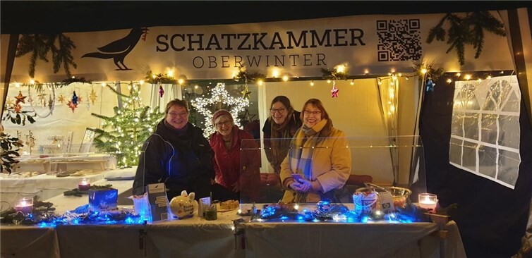 Aktive der Schatzkammer (vlnr): Birgit Seppelt, Gaby Fischer-Wilms, Gesa Degenhard, Monika Littau.  Foto: Marlene Braß