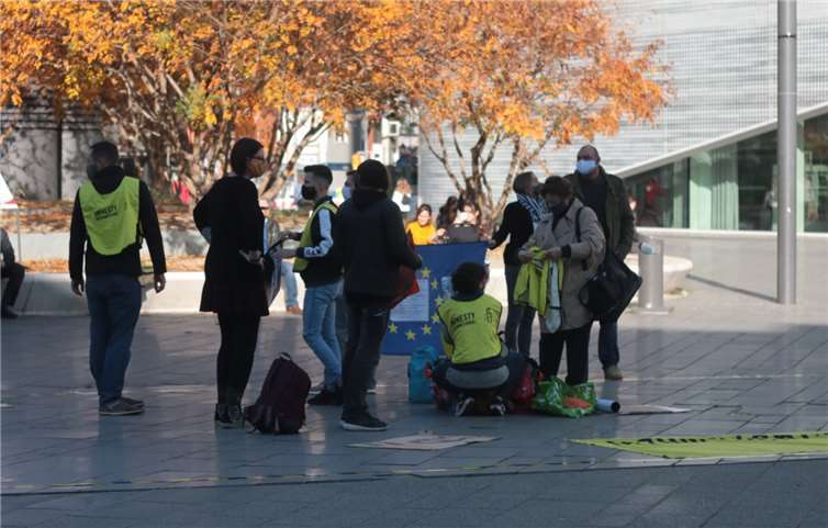 Aktuell setzt sich die Koblenzer Gruppe von amnesty international besonders für den zum Tode verurteilten Nigerianer Sulaimon Olufemi ein. Foto: amnesty international