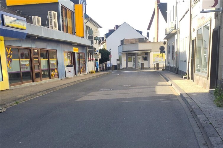 Aktuell wird mit dem Bereich Wittbender Tor erneut eine Straße ausgebaut, deren Zustand nach Auffassung der FWM die grundsätzliche Frage nach der Notwendigkeit und Priorität der Maßnahme aufwirft.