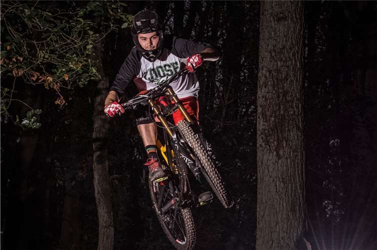 Alexander Brantsch in Aktion: Für den 25-Jährigen ist Fahrradfahren mehr als nur ein Sport. Foto: Steffen Pohl