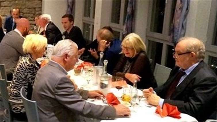 Alexander Buda, der FDP-Bezirks- und Kreisvorsitzende, und Paul Peter Baum, Vorsitzender des Stadtverbandes, pflegen gute Kontakte zu den Nachbarn, wie hier in Bendorf. FDP-Stadtverband Neuwied