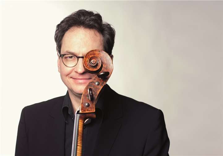 Alexander Hülshoff, Cellist und Künstlerischer Leiter der Villa Musica. Privat