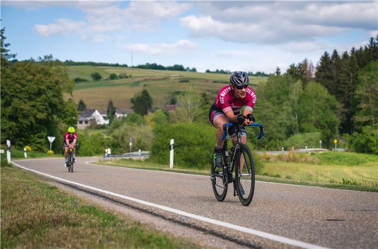 Alexander Münch und Matthias Klein beim Einzelzeitfahren im Nettetal. Foto: Martin Schäfer