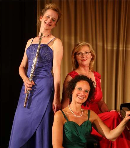 Alexandra Felizitas Tschida, Sopran, Britta Bauer, Querflöte und Ilse Kösling am E-Piano präsentieren auch viele unbekanntere Werke. Foto: privat
