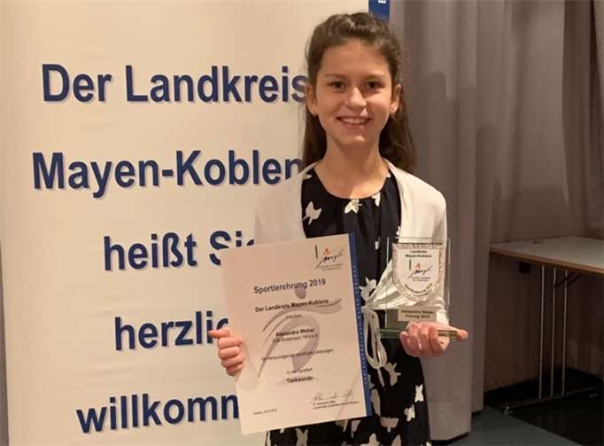 Alexandra Weber (Sportgemeinschaft DJK 1909 e.V. Andernach – Manu’s Taekwondo) konnte sich über eine Ehrung für ihre sportlich herausragenden Leistungen auf nationalen und internationalen Meisterschaften freuen. Foto: privat
