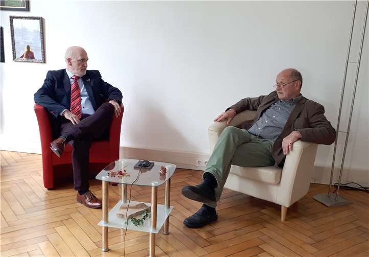 Alfred Adams im Gespräch mit Dipl. Psychologe Werner Dinkelbach. Foto: privat