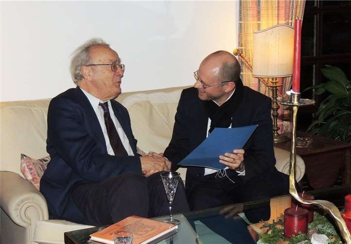 Alfred Brendel freute sich natürlich sehr über die Auszeichnung durch die Johannes-Wasmuth-Gesellschaft.