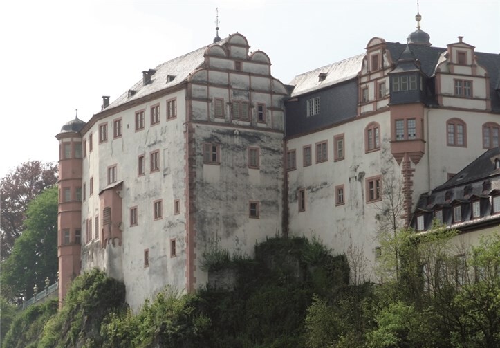 Algen gibt es auch auf ungedämmten Fassaden. Werner Eicke-Hennig, Hessische Energiesparaktion, Darmstadt