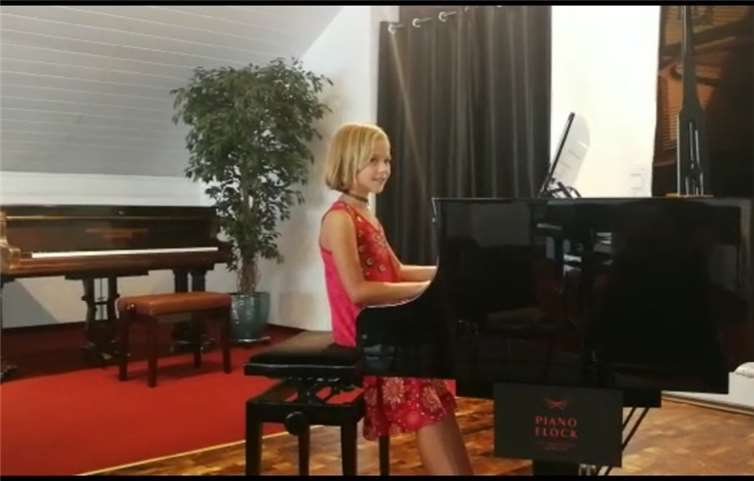 Aliena Emmi Kurtenacker darf durch ihre Leistungen in der „Royal Albert Hall“ spielen.Foto: Kreisverwaltung