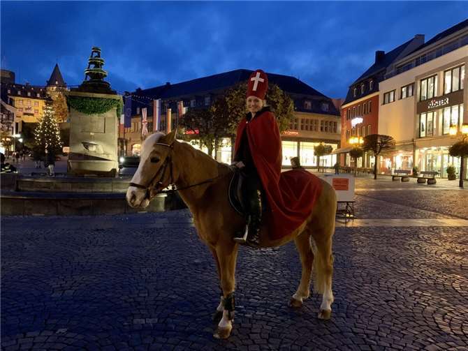 Alina Rübenach, die Martinsdarstellerin 2019.  Foto: Julia Judt/ Stadt Mayen