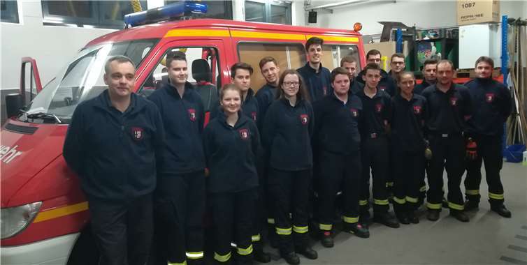 Alle 15 Lehrgangsteilnehmer aus unterschiedlichen Löschgruppen der Gemeinde Swisttal bestanden die abschließenden Prüfungen und können nun als ausgebildete Sprechfunker eingesetzt werden.  privat