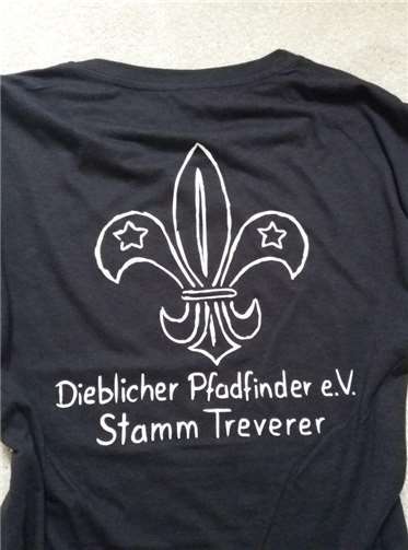 Alle Aktiven bekommen dieses Jubiläums-Shirt.