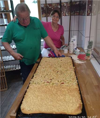 Alle Backwaren werden von den Mitgliedern des Backesvereins in sorgfältiger Handarbeit hergestellt.
