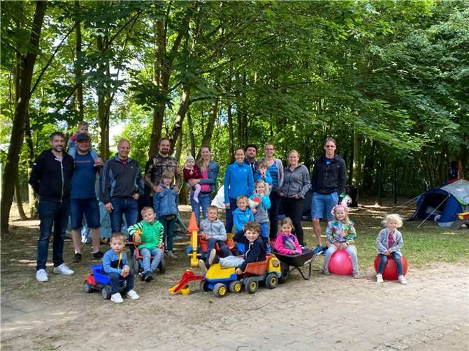 Alle Beteiligten hatten beim Zelten viel Spaß.  Foto: privat