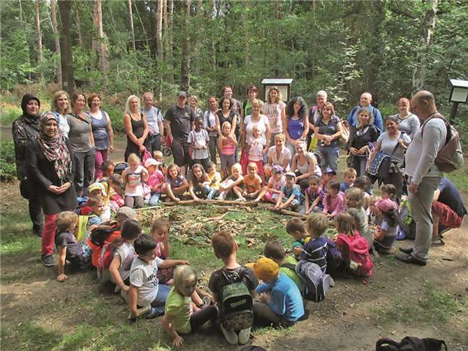 Alle Eltern der „Waldkinder“ wurden eingeladen, gemeinsam mit ihren Kindern einen Waldtag zu erleben.Privat
