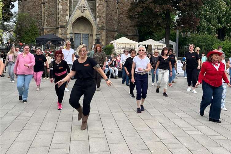 Alle Fotos: ADTV Tanzschule marcDAUMAS