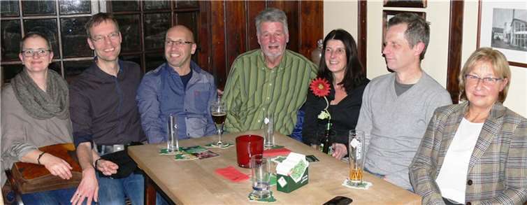 Alle Jahre wieder treffen sich einige Mitglieder des Lauftreffs Puderbach (in der Mitte Lauftreffchef Karl-Werner Kunz) um im Schalander der Westerwaldbrauerei eine Spende zu übergeben!Dietrich Rockenfeller