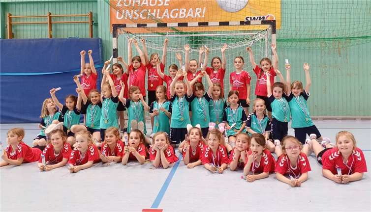 Alle Kinder wurden zur feierlichen Siegerehrung aufgerufen und mit Medaillen geehrt.Foto: privat