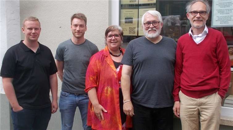 Alle Mandatsträger (v. l.): Lucas Schön (Stadtrat und VG Bad Breisig), Nico Zipp (Stadtrat Remagen), Marion Morassi (Stadtrat Bad Neuenahr-Ahrweiler), Winfried Heinzel (VG Brohltal), Wolfgang Huste (Kreistag Ahrweiler). Foto: privat