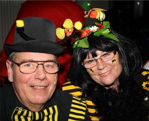 Alle Narren erfreuten sich in bunten Kostümen an einem kurzweiligen und amüsanten Unterhaltungsprogramm.