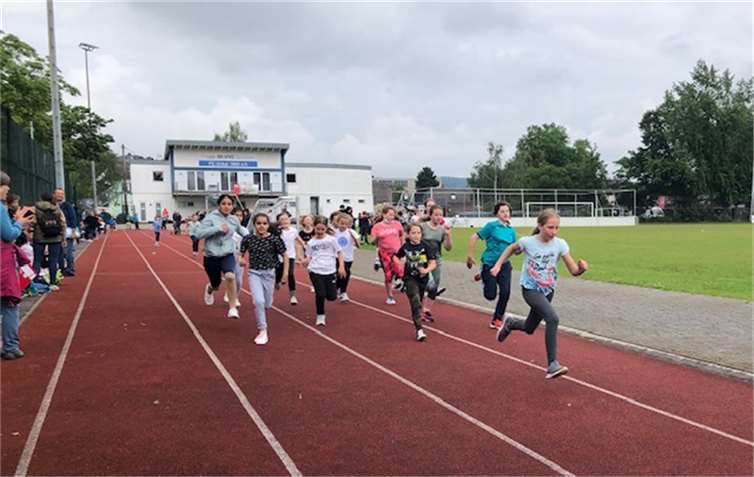Alle Schüler zeigten vollen Einsatz und tolle Leistungen beim Sportfest.  Foto: privat
